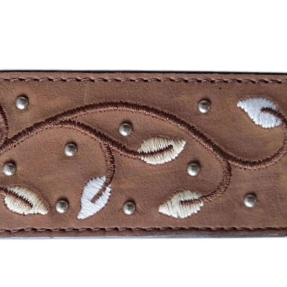 3D Ladies Silver Stud and Embroidered Leaf Embellished Leather Western Belt 36